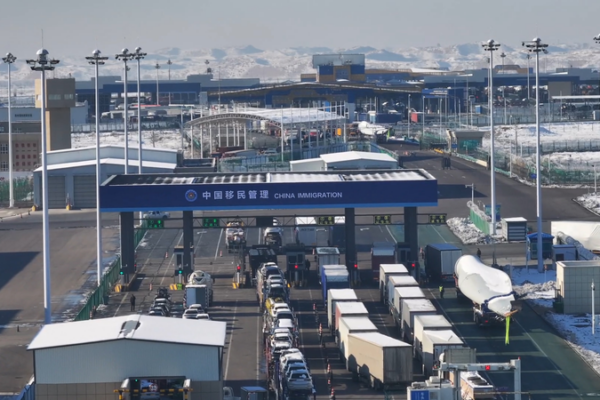 Xinjiang's Khorgas Port Smashes Cargo Records in 2025 🚚💨 video poster