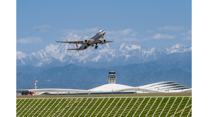 0FQ50B4AXYQ9FEIHQIKL - 🌍NewspaperAmigo – Your Global News Buddy 🗞️ 🌏✈️ Visa-Free Travel Boost: Xinjiang Bridges Belt & Road Connections in 2026 video poster