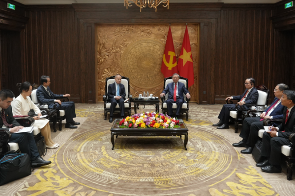China Strengthens Ties with Vietnam as Envoy Delivers Xi's Message 🇨🇳🤝🇻🇳