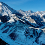 Urumqi-Yuli Expressway Breaks Tianshan Barrier, Slashes Travel Time 🏔️💨