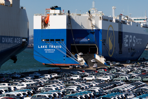 U.S. Slaps Hefty Tariffs on South Korean Imports in Trade Spat 🚗💥