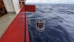 China's Antarctic Deep-Sea Quest Reveals Ocean Secrets 🌊❄️🔍