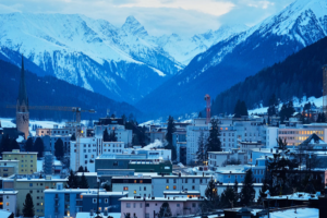 Davos 2026: Global Leaders Tackle Tariffs & Tech Tensions 🌍💼