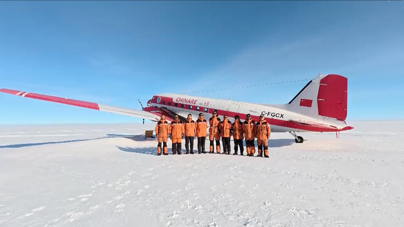 China's Antarctic Team Rings in 2026 with Breakthroughs ❄️🔬 video poster
