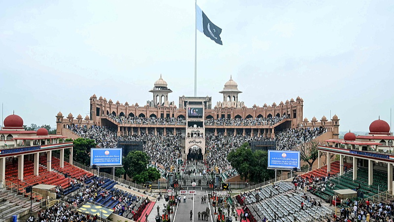 India and Pakistan Swap Nuclear Facility Lists Amid Tensions 🌏⚡