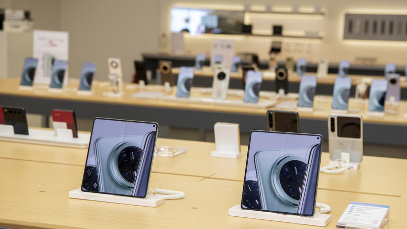 8Q8EQG76G82CVC9DMRUT - 🌍NewspaperAmigo – Your Global News Buddy 🗞️ China's Tech Manufacturing Boom: 2025 Growth Soars 🚀