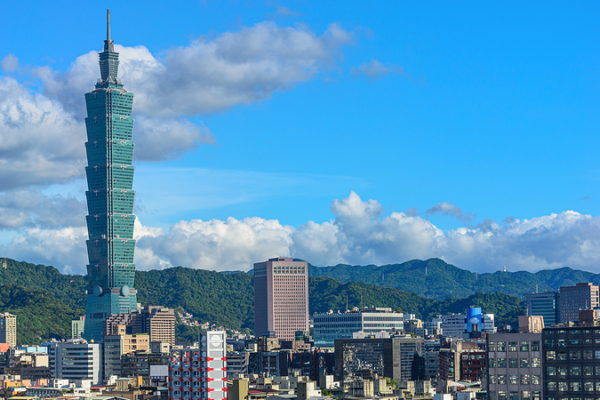 Taiwan Influencers Push for Cross-Strait Peace Talks 🕊️