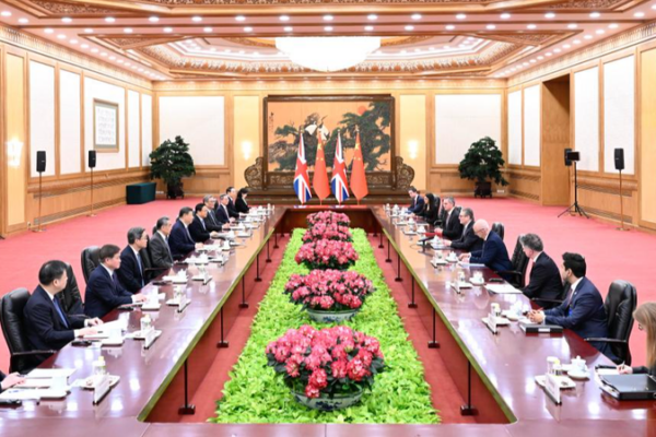 UK PM Starmer Seeks 'Huge Opportunities' in Historic China Visit 🌏🤝