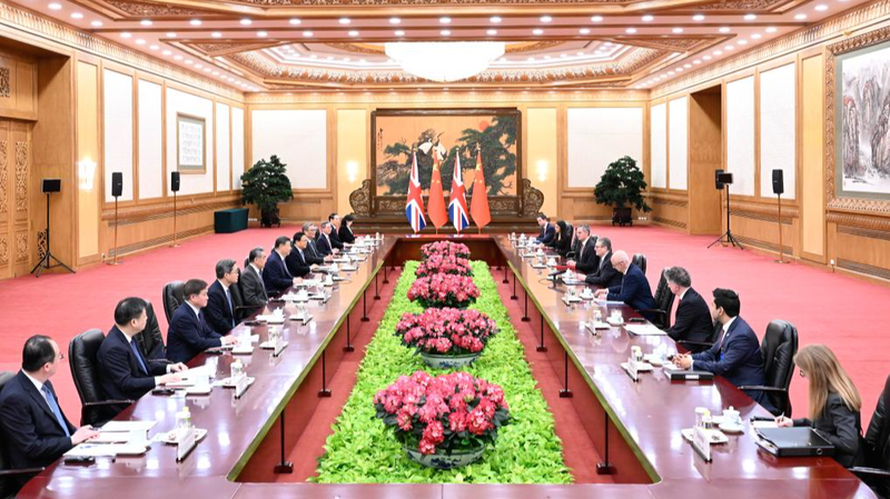 UK PM Starmer Seeks 'Huge Opportunities' in Historic China Visit 🌏🤝