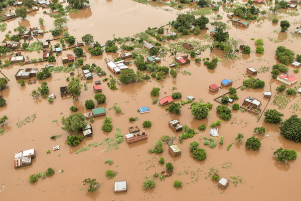 Angola Airlifts 20 Tonnes of Aid to Flood-Hit Mozambique 🌍🚁