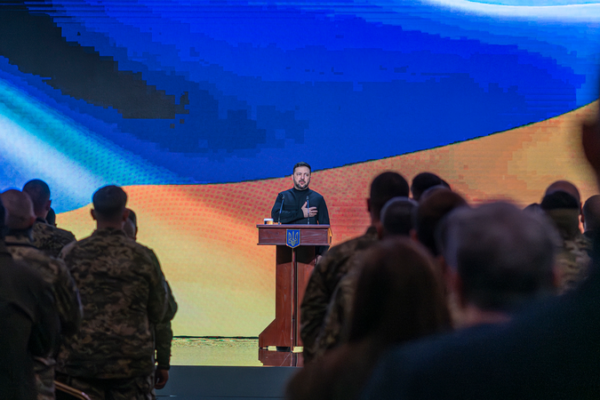 Zelenskyy Hints at Possible Shifts in Ukraine Peace Talks Amid Global Tensions 🌍✌️