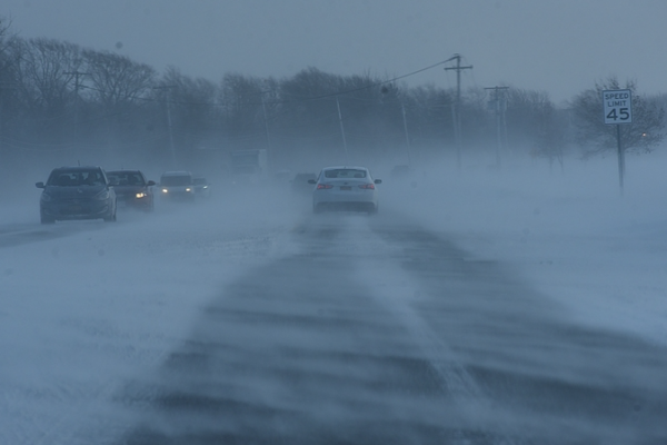 Major Winter Storm Alert: U.S. Braces for Heavy Snow & Freezing Rain ❄️🌨️ video poster