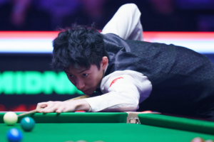 Wu Yize Dominates Masters Debut with Stunning 6-0 Victory 🎱
