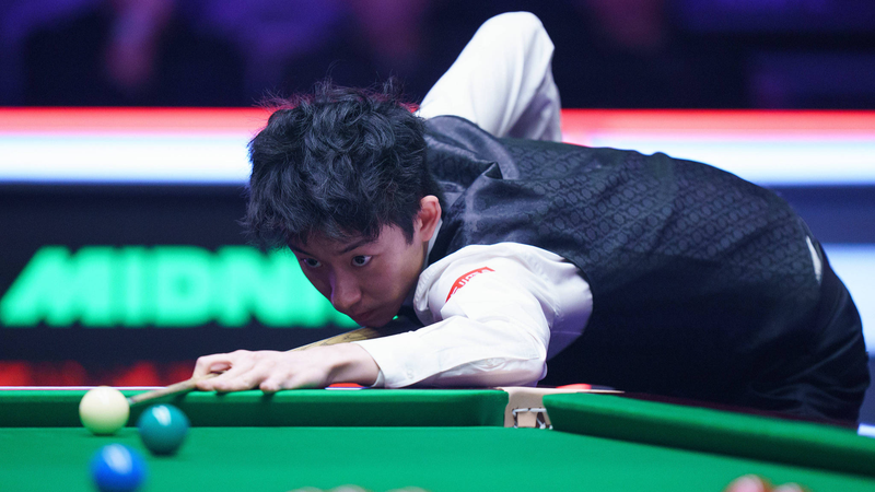 Wu Yize Dominates Masters Debut with Stunning 6-0 Victory 🎱