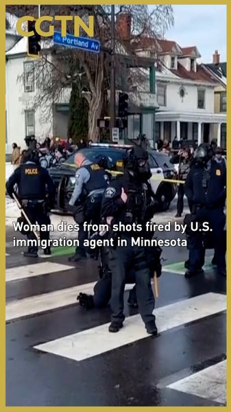 ICE Agent Fatally Shoots Woman in Minneapolis Amid Tensions 🚨 video poster