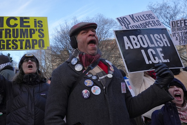 ICE_Protests_Surge_Amid_Rising_Tensions_Over_Immigration_Policies