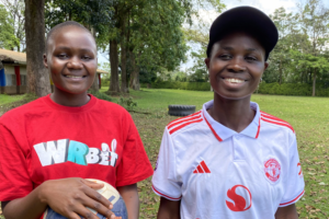 Sign Language Interpreter Bridges Worlds with Empathy 🌍✋