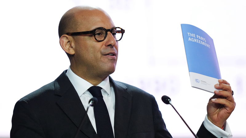 UN Climate Chief Warns U.S. Exit From Pact Will Hit Economy 🌍💸