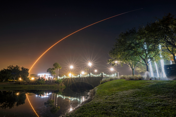 Starlink’s Big Move: Lower Orbits for Safer Skies in 2026 🛰️✨