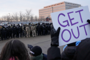 Minnesota_National_Guard_Deployed_Amid_Rising_Tensions_in_Minneapolis
