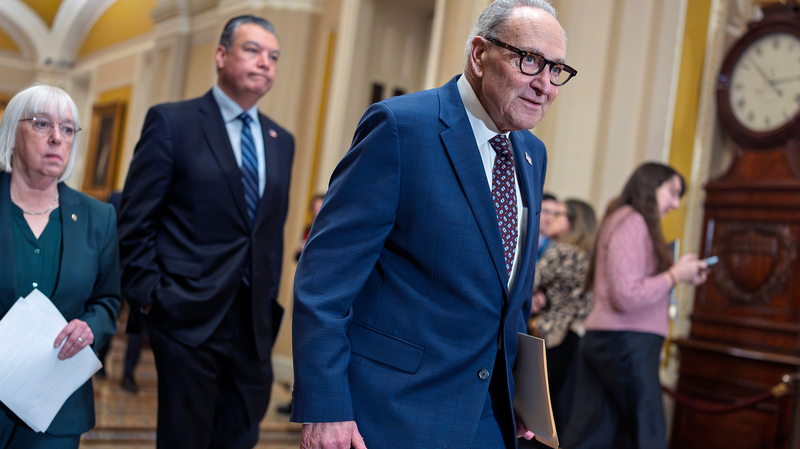 US Shutdown Déjà Vu: Markets Brace for Impact 🚨📉