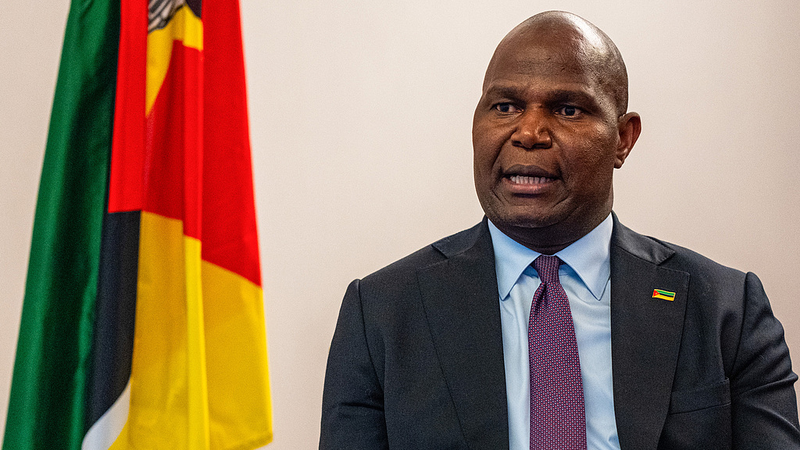 Mozambique President Skips Davos as Floods Wreak Havoc 🌊🚁