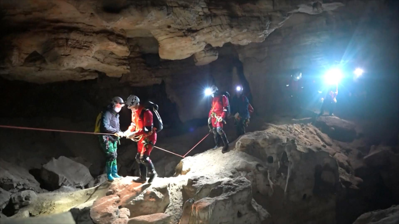 Chinese Astronauts Brave Caves to Prep for Space Extremes 🌌⛰️