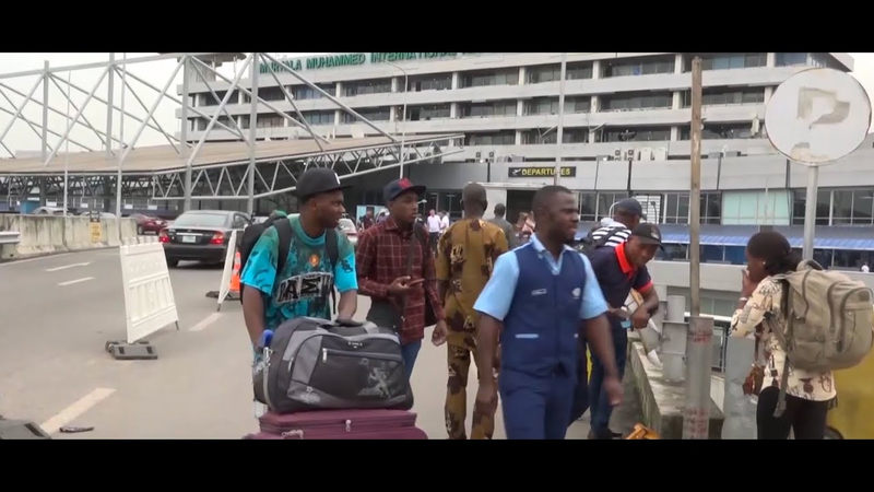 TQ77T8RA4F4QXXISODOW - 🌍NewspaperAmigo – Your Global News Buddy 🗞️ US Visa Bonds Shake Up Travel for African Visitors 🌍✈️ video poster