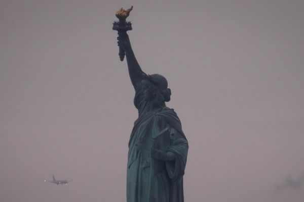 U.S. Tightens Travel Rules: What You Need to Know in 2026 🌍✈️