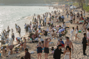 🌴 Hainan Braces for Record Spring Festival Surge as Travel Booms