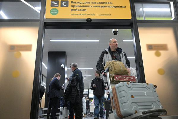 Russia Evacuates Citizens from Cuba Amid Fuel Shortage Crisis 🛫