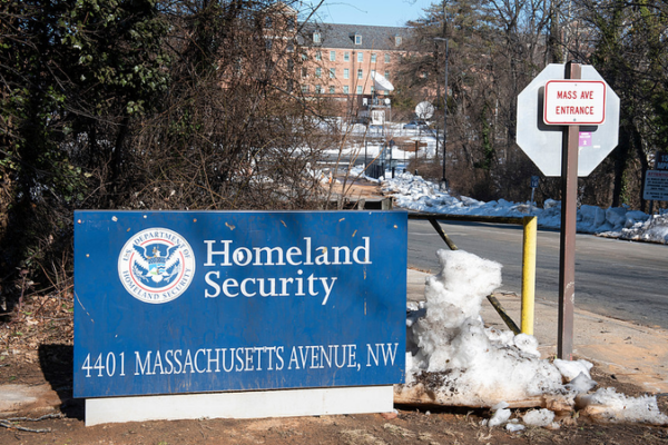 DHS Shutdown Looms as Funding Deadline Passes 🚨