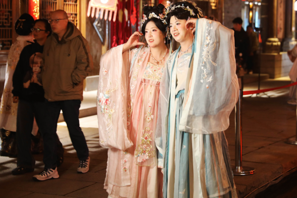 China's 9-Day Spring Festival Sparks Record Consumer Boom 🐎💸