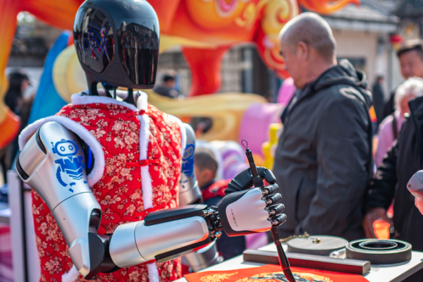 🤖 Futuristic Robots Light Up Chinese New Year in Zhouzhuang!