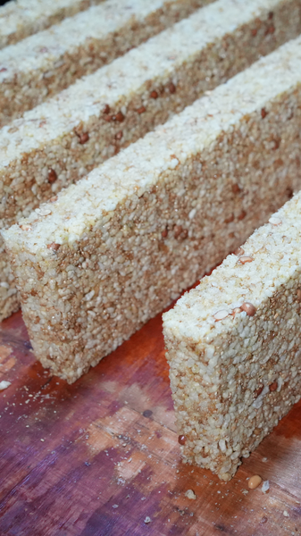 Handmade Sesame Cakes Sweeten Guizhou’s Spring Festival 2026 🎆🍪 video poster