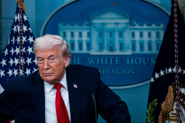 US Trade Deficit Hits Record High Despite Tariff Surge 📈🇺🇸