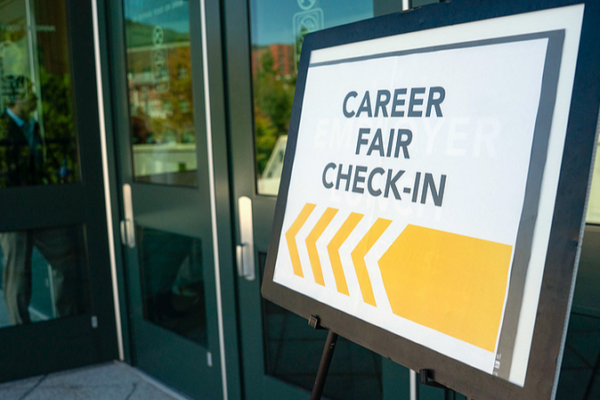 US Jobs Boom Masks Hidden Weaknesses in 2026 Labor Market 🌐💼