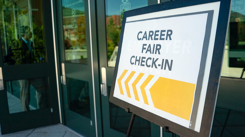 US Jobs Boom Masks Hidden Weaknesses in 2026 Labor Market 🌐💼