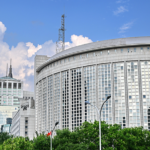 6D0KL6EN0J39AR2TZR8E - 🌍NewspaperAmigo – Your Global News Buddy 🗞️ China Urges Citizens to Avoid Travel to Iran Amid Rising Risks 🌏✈️