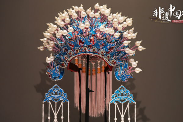 Wu Opera's Kui Mao Headdresses: Where Art Meets Identity 🎭✨