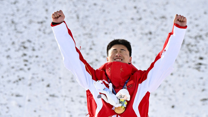 6MRU3XB4H1EFLPNQKCOH - 🌍NewspaperAmigo – Your Global News Buddy 🗞️ Chinese Power Couple Makes Olympic History in Milano Cortina 🏅✨