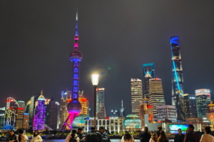 Shanghai's Bund: Where History Meets Futuristic Skyline 🌆✨ video poster