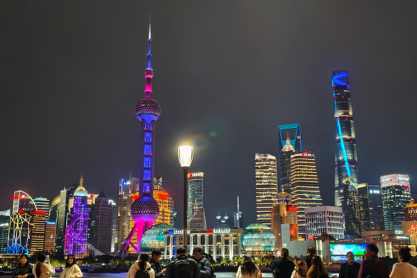 Shanghai's Bund: Where History Meets Futuristic Skyline 🌆✨ video poster
