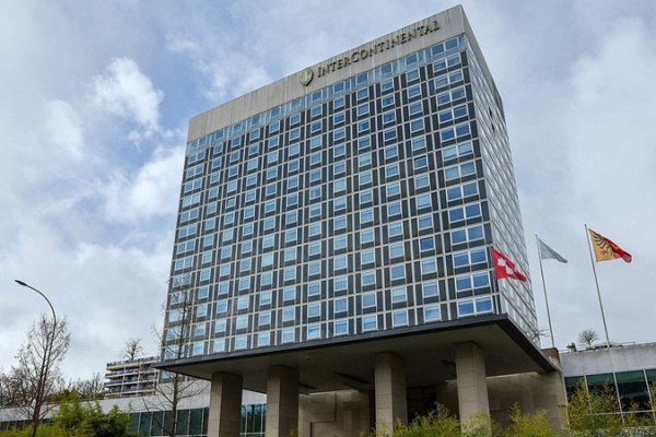 Day_2_of_Russia_U_S__Ukraine_Talks__Tensions_High_in_Geneva video poster