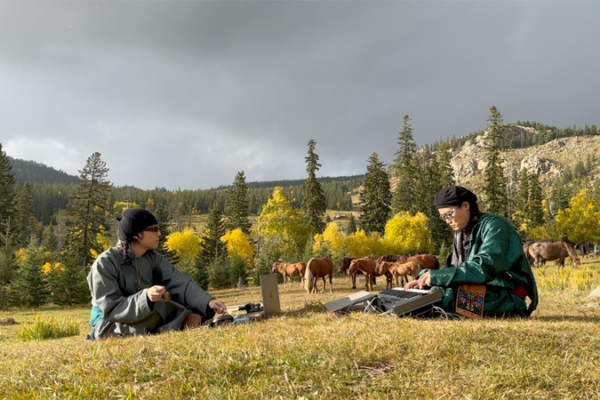 Mongolian Musician Asr Fuses Tradition with Global Beats 🌍🎵 video poster