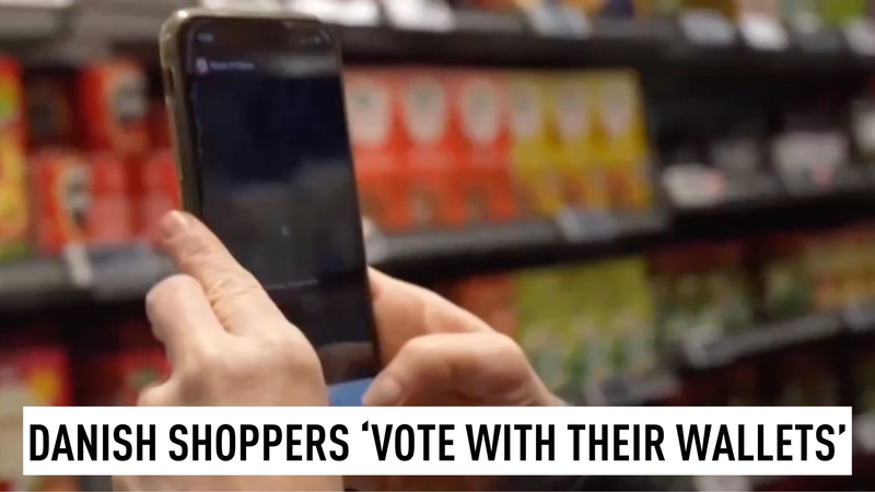 J0W6IJS0VB79WNLXNW4L - 🌍NewspaperAmigo – Your Global News Buddy 🗞️ Danish Shoppers Boycott US Brands Over Greenland Tensions 🇩🇰🛒 video poster