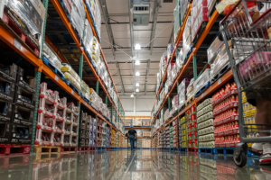 U.S. Tariff Refund Battle: Who Gets $130B Back? 💸⚖️