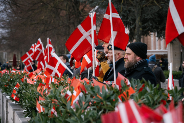 Silent March in Copenhagen Honors Fallen Soldiers Amid US-Denmark Tensions 🌍✊