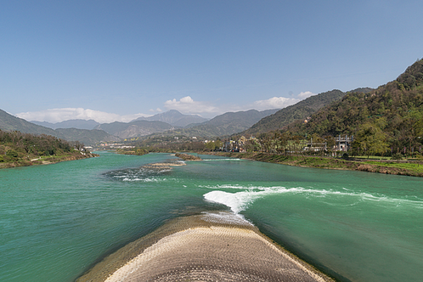 Yuzui: Dujiangyan’s 2,000-Year-Old Engineering Marvel Still Thriving in 2026 🌊 video poster