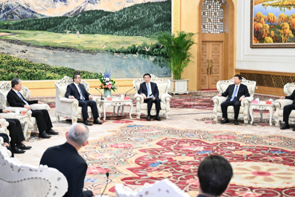 Wang Huning Stresses Cross-Strait Unity in Beijing Meeting 🌏